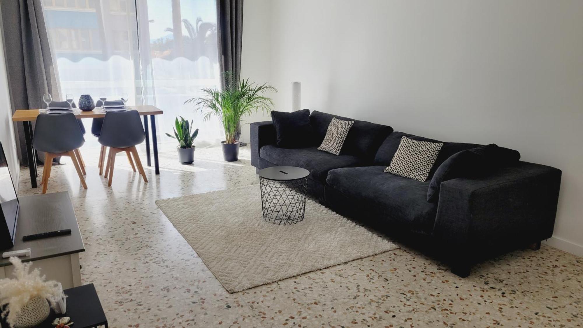 Appartement Spacieux T4 Renove En Plein Coeur De Ideal Pour Des En Famille
